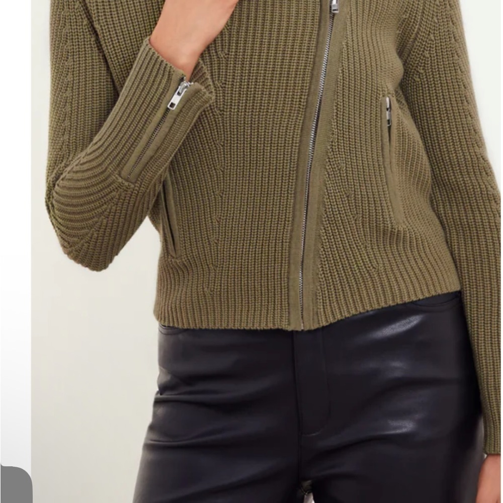 Isla Elegant Black Ribbed Asymmetrical Zip Jacket - Picture 5 of 5